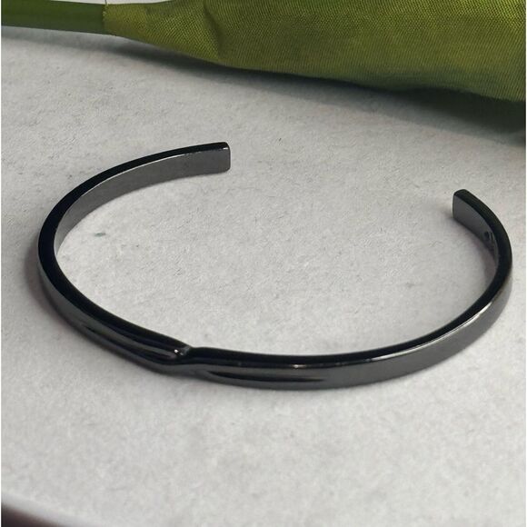 EXPRESS Gunmetal Thin Open Cuff Bangle Bracelet - Picture 4 of 4